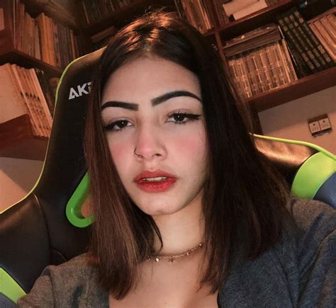 yasmin cat videos|Mãe Cat (@yasmimcatoficial) • Instagram photos and videos.